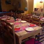 Pensionat La Roulotte De La Maison Du Bonheur