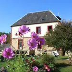 La Roulotte De La Maison Du Bonheur Anlhiac