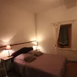 La Roulotte De La Maison Du Bonheur Pensionat *