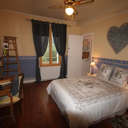 La Roulotte De La Maison Du Bonheur