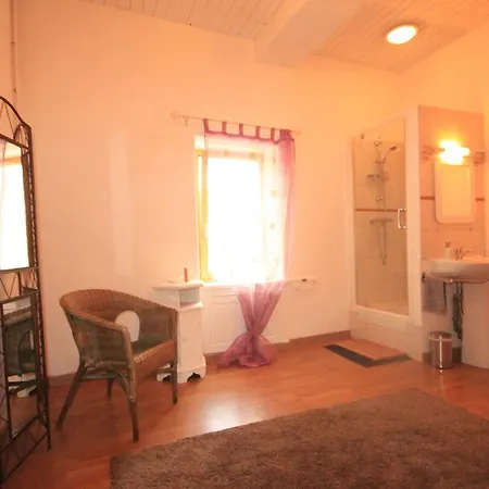 Pensionat La Roulotte De La Maison Du Bonheur *