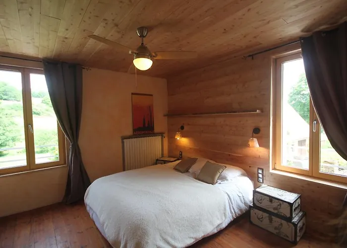 La Roulotte De La Maison Du Bonheur Anlhiac