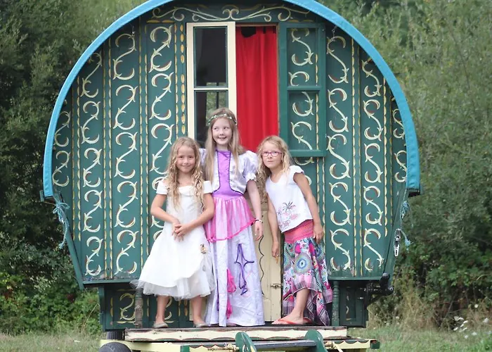 La Roulotte De La Maison Du Bonheur Anlhiac